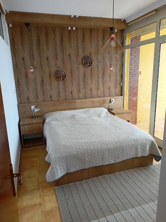 Apartman Dagmar Durrës 外观 照片