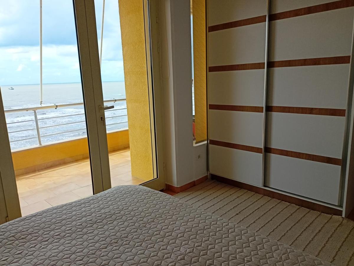 Apartman Dagmar Durrës 外观 照片